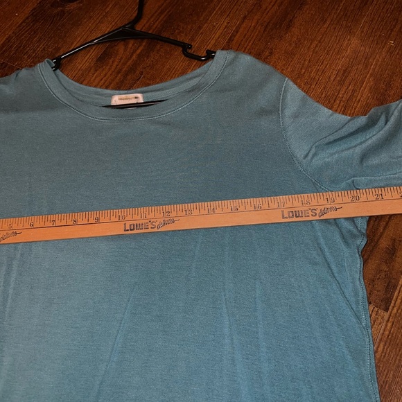 3/$10 🤍Vintage Matty M Soft Classic Back Split Bottom Hem Short Sleeve Tee - Picture 14 of 14